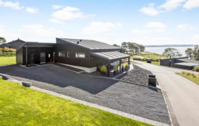 Beautiful Home In Aabenraa With House Sea View